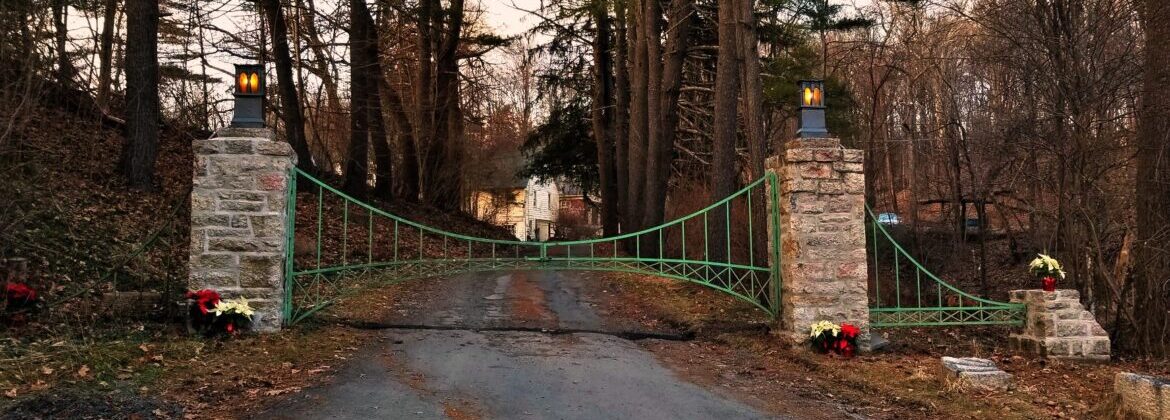 Brooklyn Bridge Gates at the Snyder Estate, lights on!